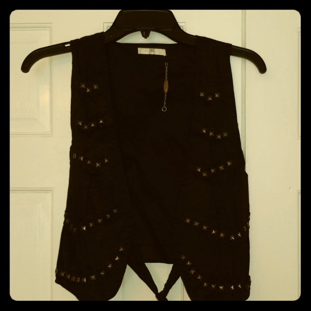 Black studded vest - used
